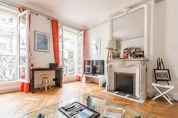 We Stay - Arc De Triomphe 75017 Paris Apartment